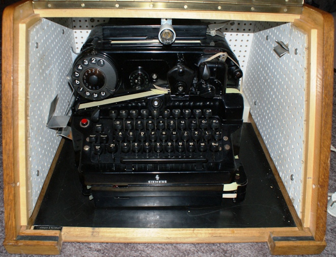 SCHALLSCHUTZGEHUSE_SIEMENENS-T68d_16