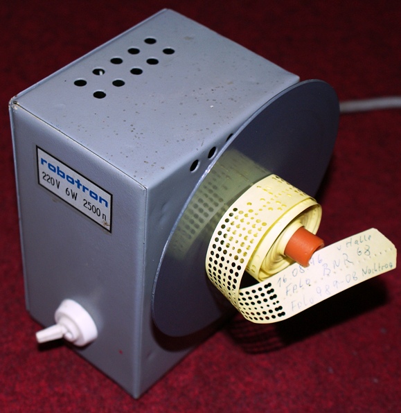 robotron_Lochstreifenwickler_02