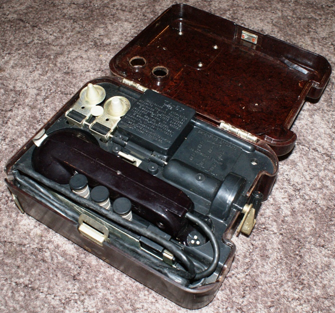 rus-Feldfernsprecher_04